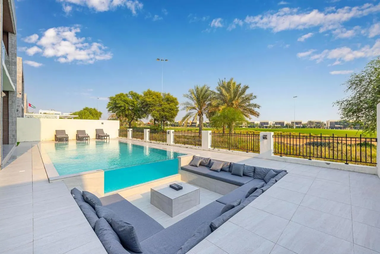 Daniels 5Br Villa With Private Pool At Damac Hills Dubai United Arab Emirates