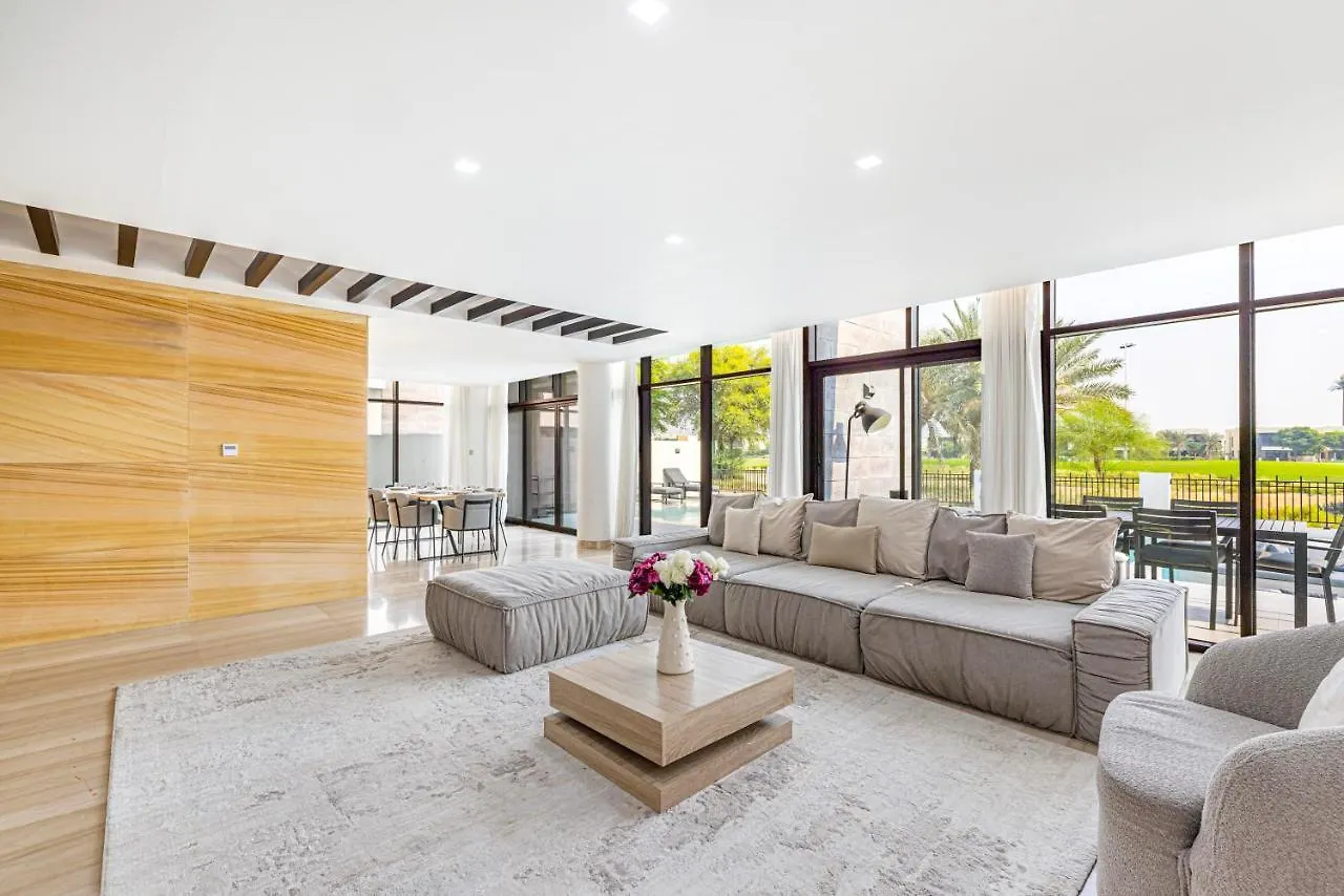 Daniels 5Br Villa With Private Pool At Damac Hills Dubai United Arab Emirates