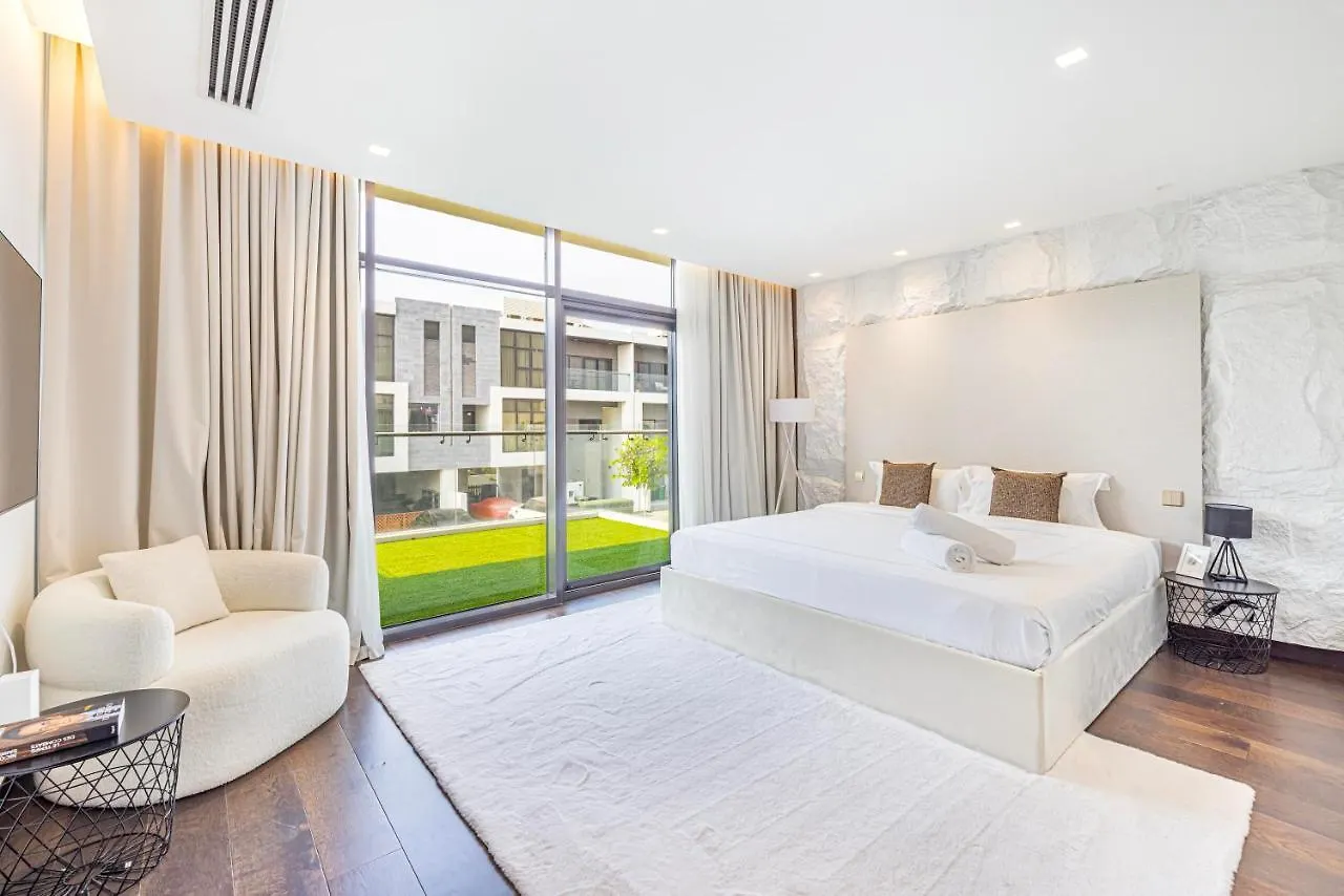 Apartment Daniels 5Br Villa With Private Pool At Damac Hills Dubai United Arab Emirates