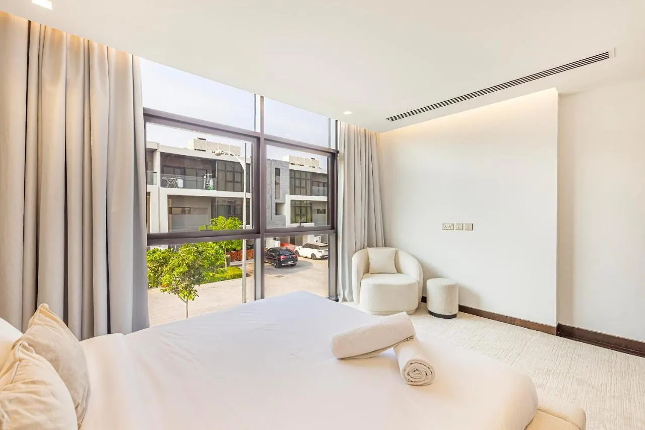 Daniels 5Br Villa With Private Pool At Damac Hills Dubai
